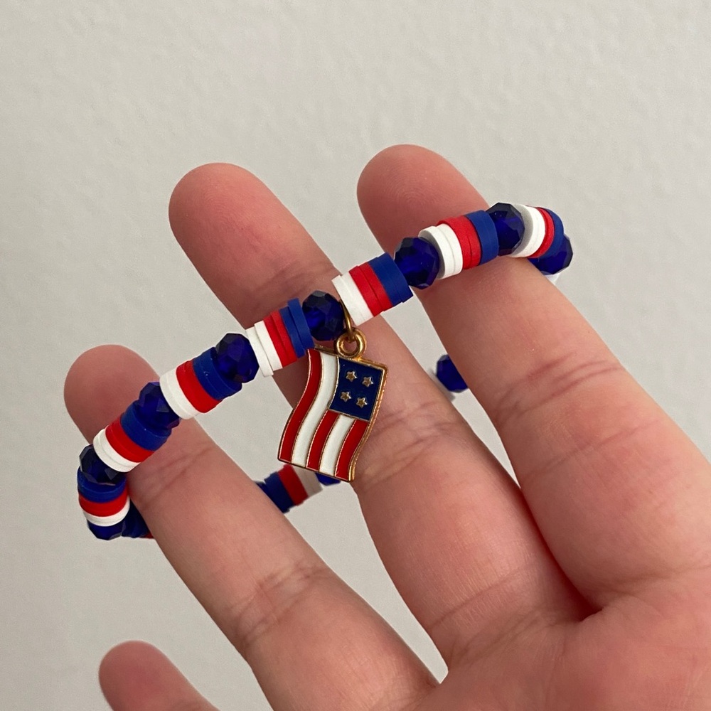 Patriotic Beaded Bracelets Set - Picture 3 of 4
